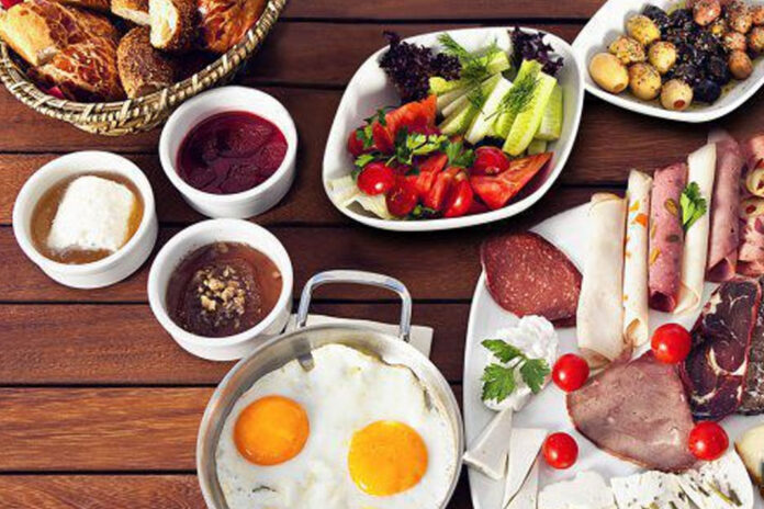 Ketojenik-diyet-yapiminda-tuketilmesi-ve-tuketilmemesi-gereken-yiyecekler