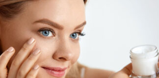 Evde Göz Çevresi Bakımı Nasıl Yapılır?