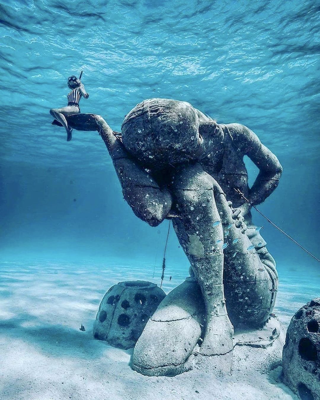 Dünyanın En Ünlü 9 Heykeli Ocean Atlas